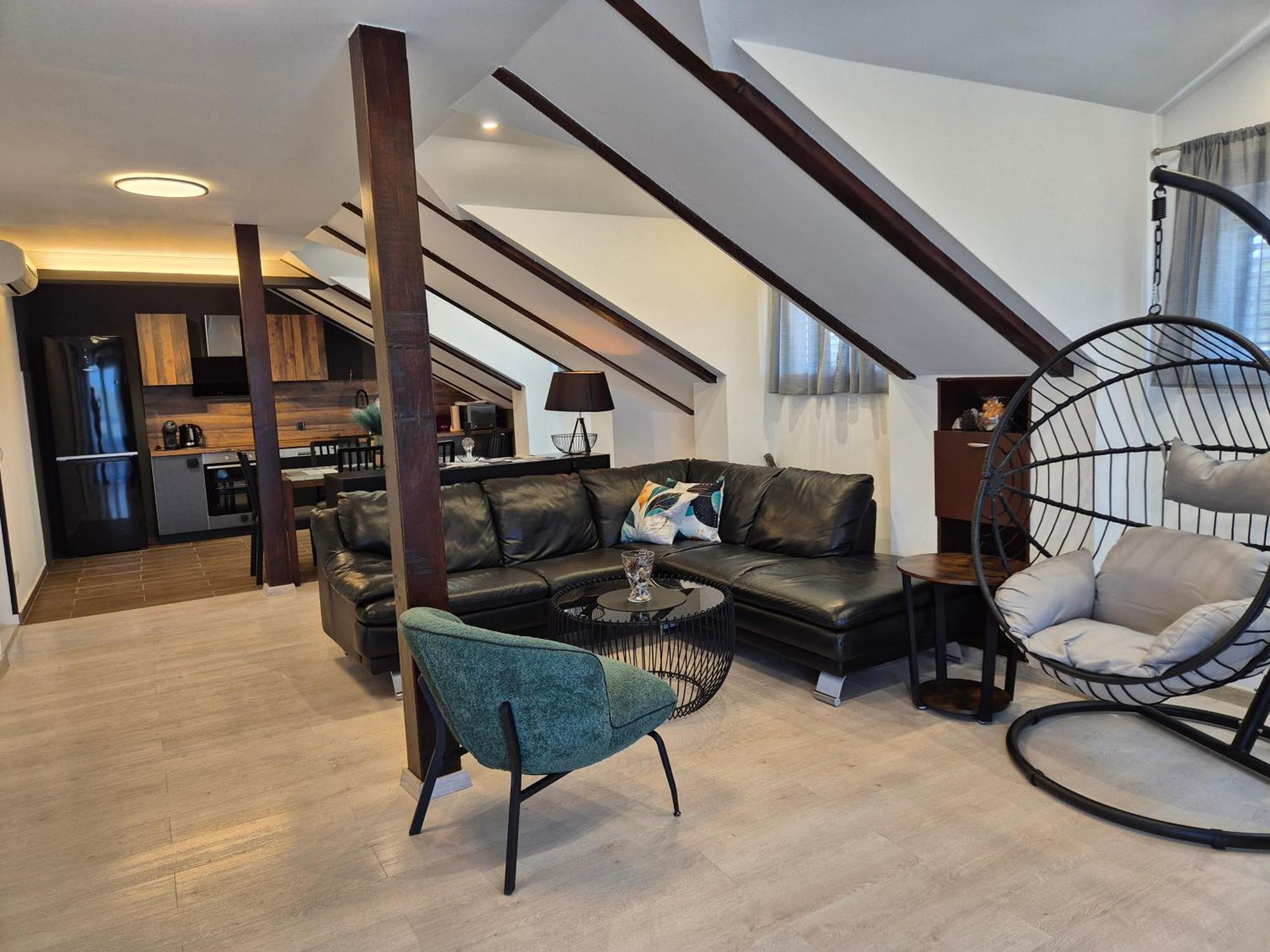 Renovated Skorin Apartment