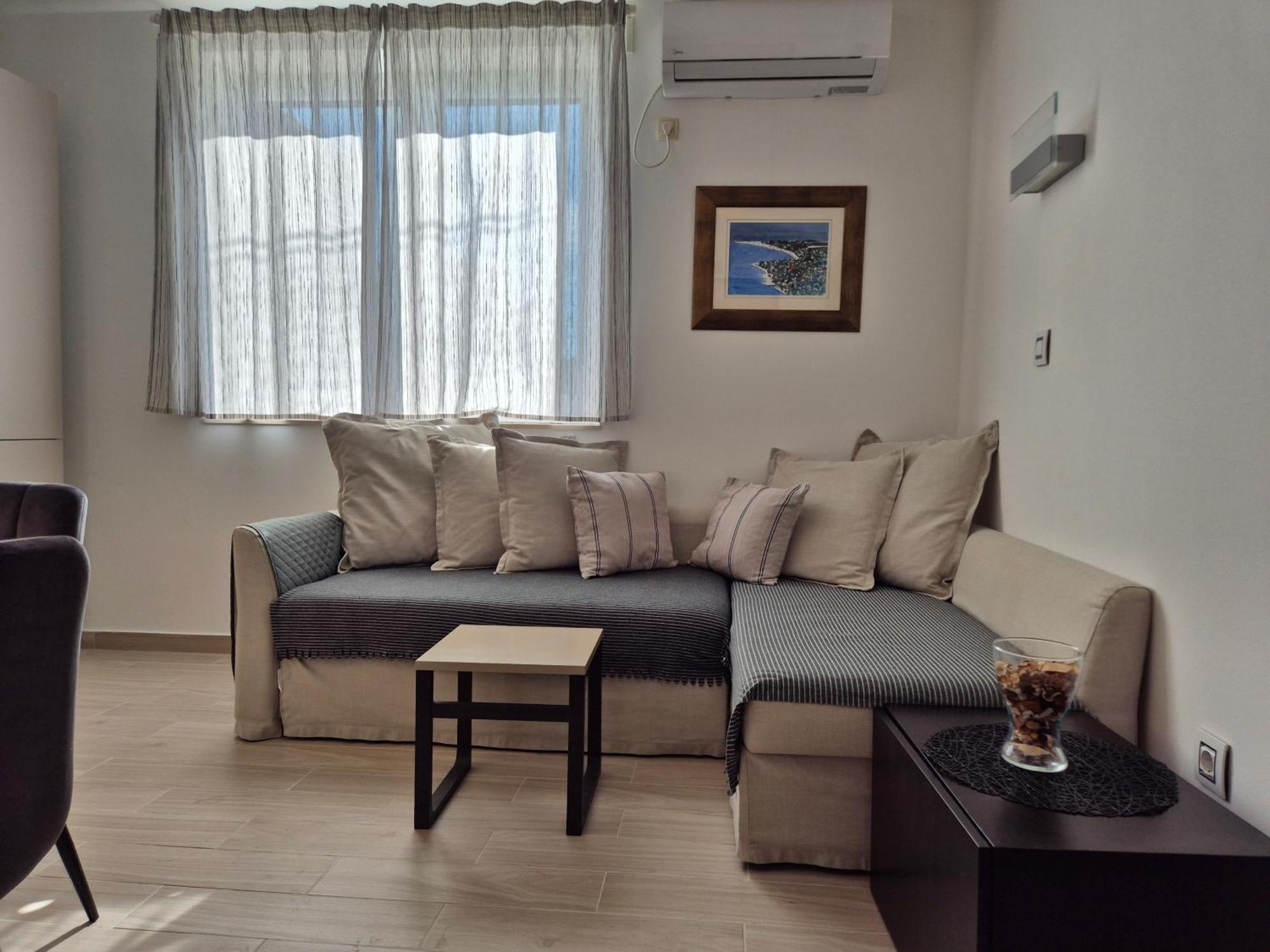 Apartment Renovated Skorin *