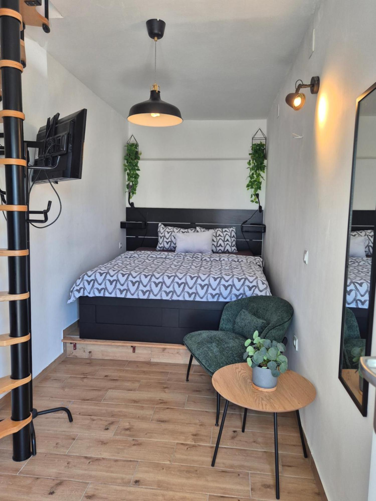 Apartment Renovated Skorin *